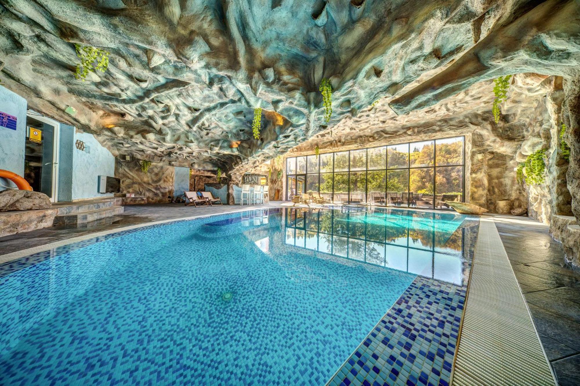 Kiparis Hotel