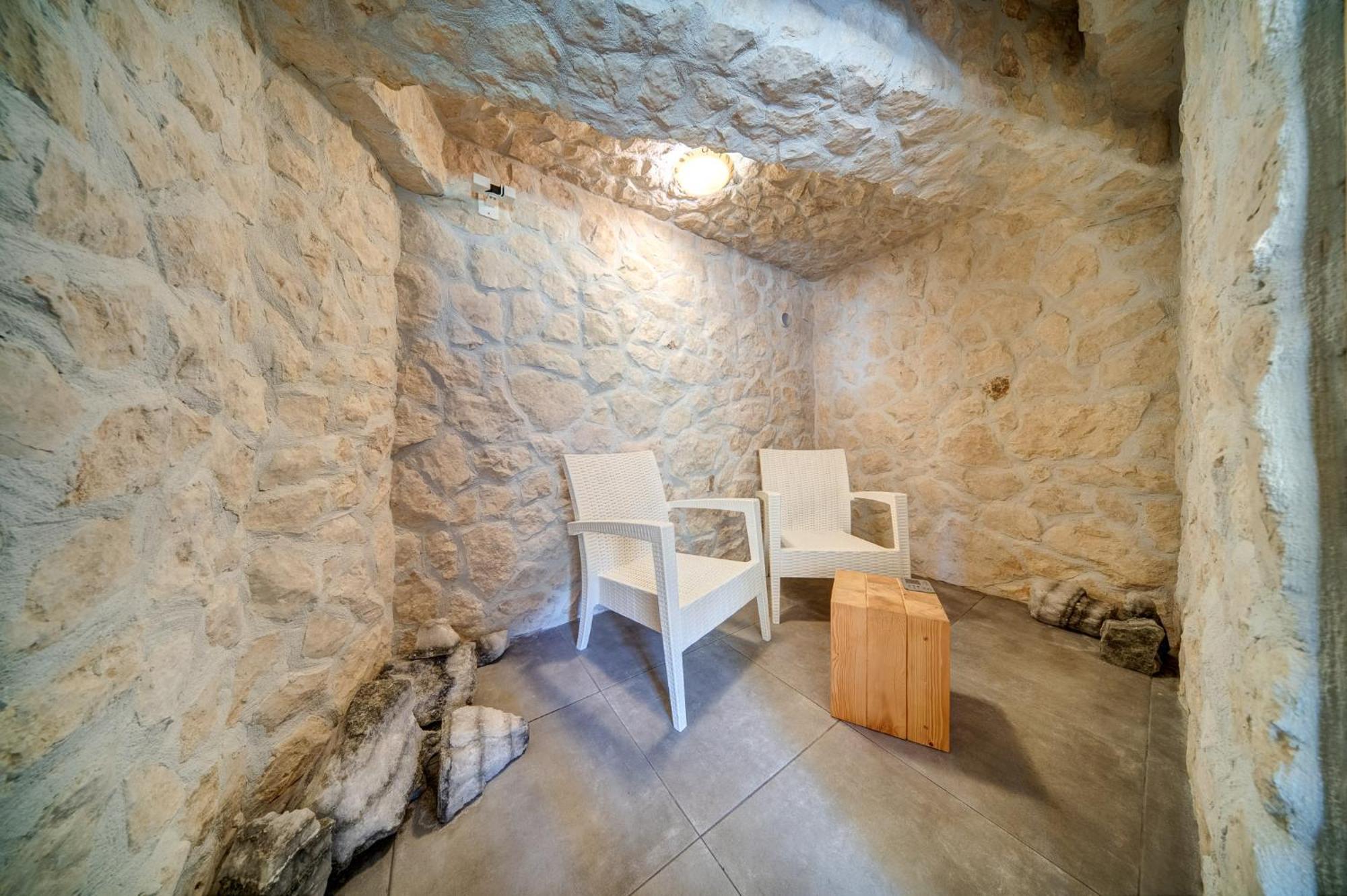 Kiparis 4*
